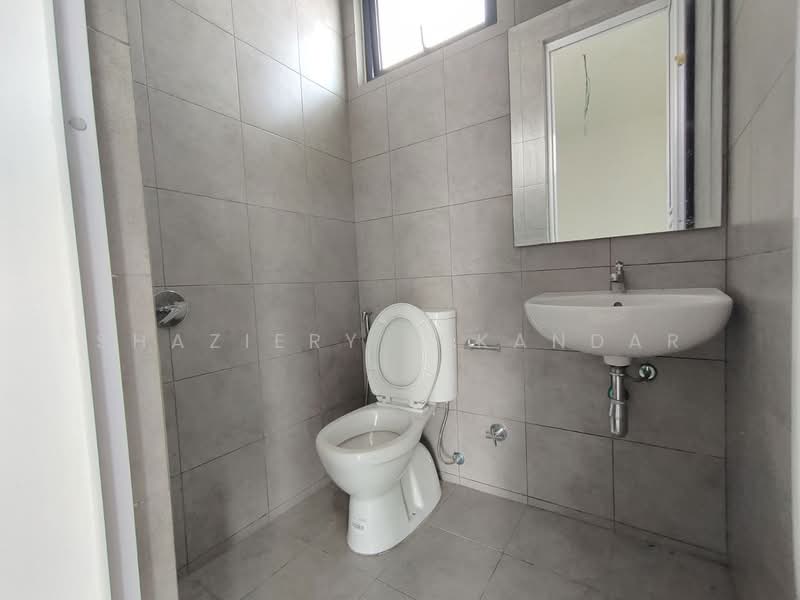 Rumah Berkembar untuk Dijual di Elmina (Shah Alam) - Shaziery Iskandar - Bathroom - PropertyGuru.com.my