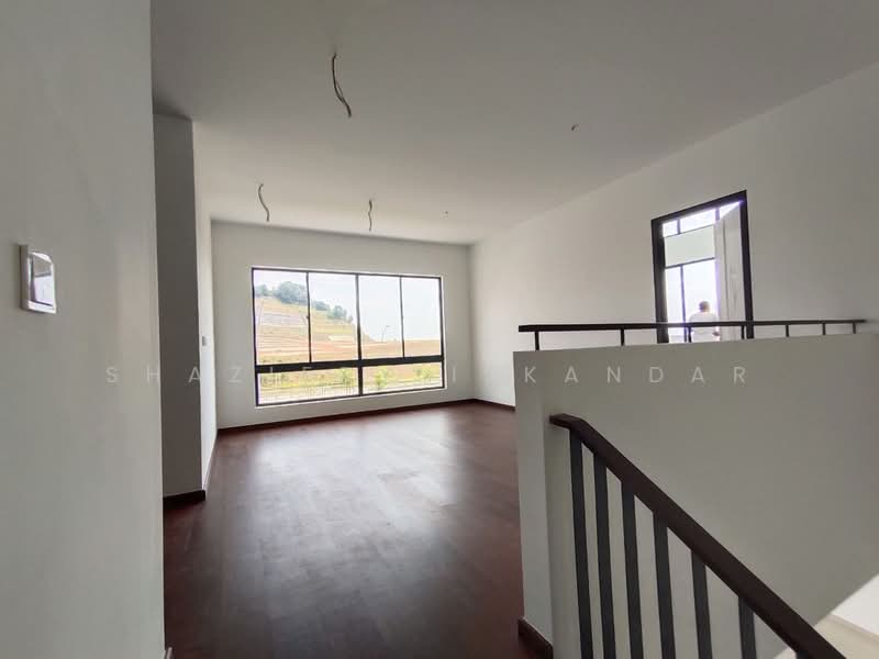 Rumah Berkembar untuk Dijual di Elmina (Shah Alam) - Shaziery Iskandar - Living Room - PropertyGuru.com.my
