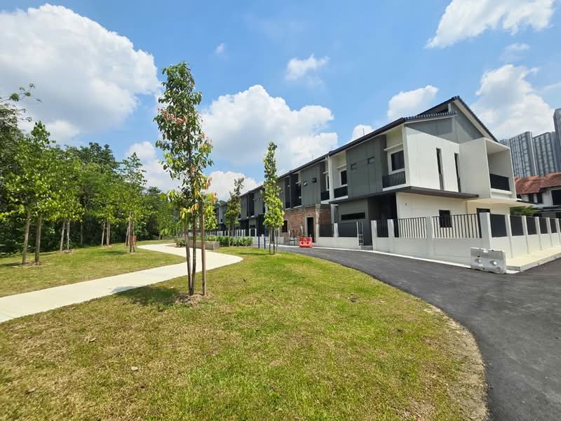 Terraced House for Sale in Bandar Kinrara Seksyen 1 (Bandar Kinrara) - John Lee - Exterior - PropertyGuru.com.my