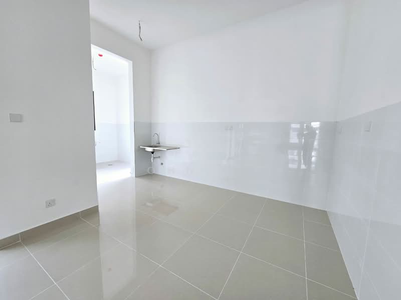 Semi-Detached House for Sale in Bandar Kinrara Seksyen 1 (Bandar Kinrara) - John Lee - Kitchen - PropertyGuru.com.my