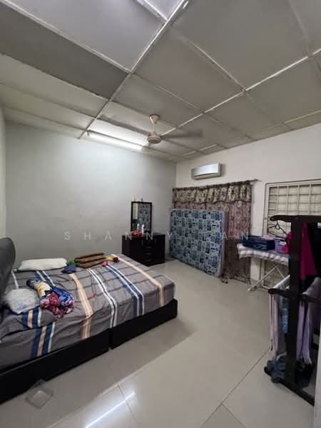 Terraced House for Sale in Bandar Sungai Long (Selangor) - Shanny Tan - Bedroom - PropertyGuru.com.my