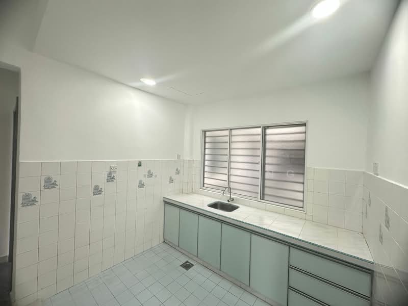 Apartment for Sale at Subang Perdana Goodyear Court 9 - Alvis Chong - Kitchen - PropertyGuru.com.my