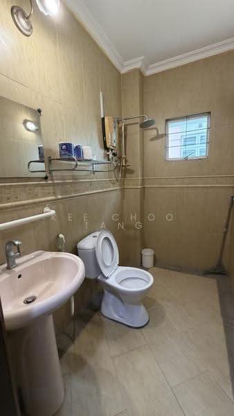Bungalow House for Sale in Kota Kemuning (Shah Alam) - Anjoe Tang - Bathroom - PropertyGuru.com.my