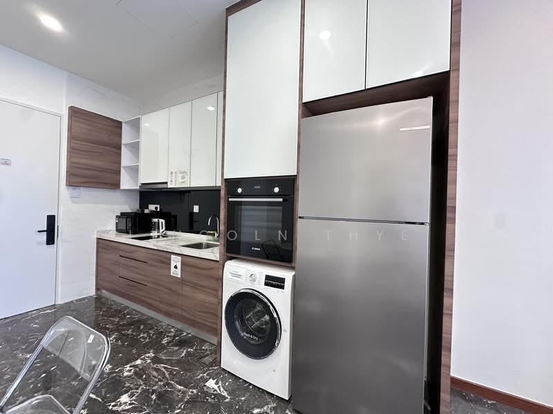 Service Residence for Sale at Royce Residence - Lincoln Thye - Kitchen - PropertyGuru.com.my