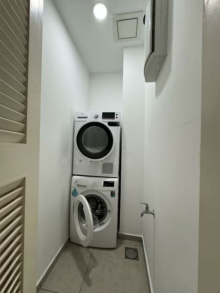Service Residence for Sale at Petalz Residences - PeiGee . - Interior - PropertyGuru.com.my