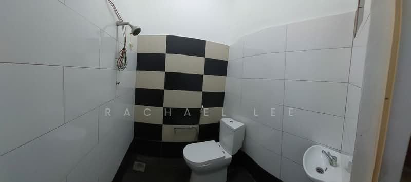 Rumah Teres 1-Tingkat untuk Dijual di Puchong (Selangor) - Rachael Lee - Bathroom - PropertyGuru.com.my
