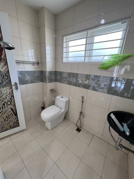 Rumah Teres untuk Dijual di Bandar Sungai Long (Selangor) - Shanny Tan - Bathroom - PropertyGuru.com.my