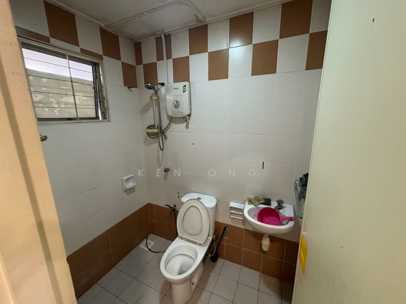 2-storey Terraced House for Sale in Setia Alam (Selangor) - Ken Ong - Bathroom - PropertyGuru.com.my