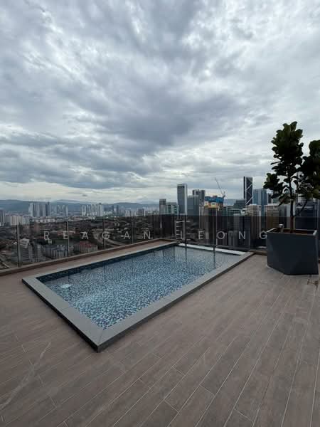 Servis Apartment untuk Disewa di Armani Raja Uda - Reagan Leong - View - PropertyGuru.com.my