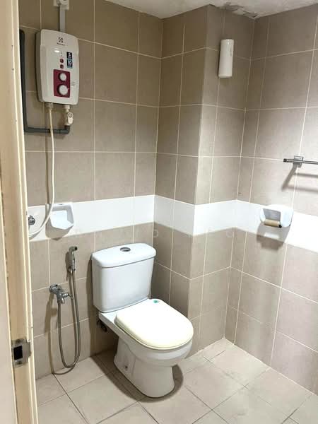 Kondominium untuk Disewa di Casa Desa - David Lao - Bathroom - PropertyGuru.com.my