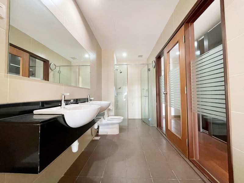 Condominium for Sale at Hillcrest Residences - Allen Yeoh - Bathroom - PropertyGuru.com.my