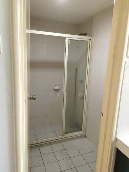 Kondominium untuk Dijual di Idaman Puteri - Nicole Goh - Bathroom - PropertyGuru.com.my