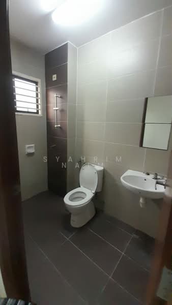 Terraced House for Sale in Bandar Puteri Klang (Klang) - Syahrim Naim - Bathroom - PropertyGuru.com.my