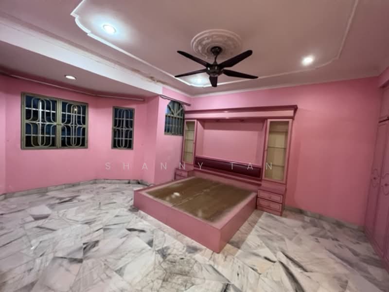 Rumah Teres untuk Dijual di Bandar Sungai Long (Selangor) - Shanny Tan - Bedroom - PropertyGuru.com.my