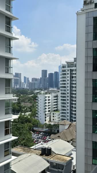 Servis Apartment untuk Dijual di M Suites - Elaine Teoh - Balcony view - PropertyGuru.com.my