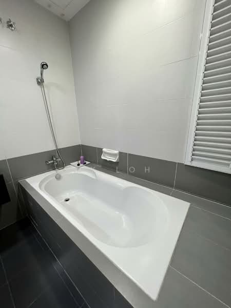 3-storey Terraced House for Sale in Prima Selayang (Selayang) - MY Loh - Bathroom - PropertyGuru.com.my