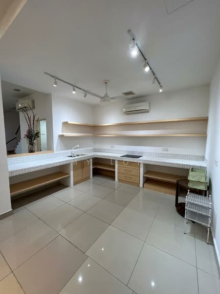 3-storey Terraced House for Sale in Prima Selayang (Selayang) - MY Loh - Kitchen - PropertyGuru.com.my