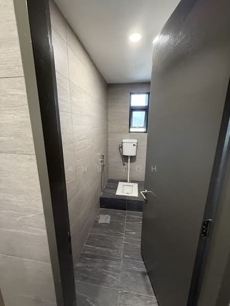 Office for Rent in Bandar Puteri Puchong (Puchong) - ANS TOH - Bathroom - PropertyGuru.com.my
