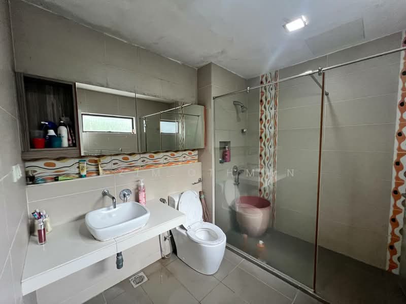 Rumah Teres 2 Tingkat untuk Dijual di Taman Permata (Ulu Kelang) - Azim Othman - Bathroom - PropertyGuru.com.my