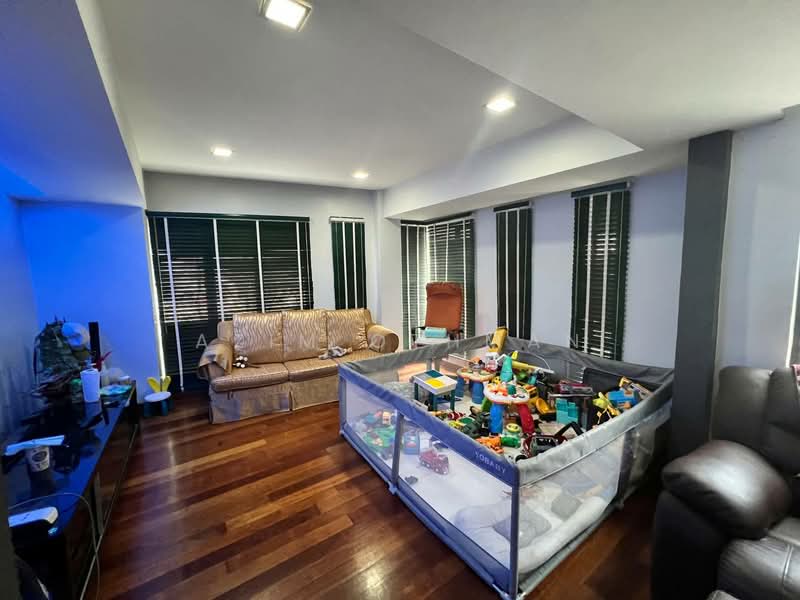 Rumah Teres 2 Tingkat untuk Dijual di Taman Permata (Ulu Kelang) - Azim Othman - Living Room - PropertyGuru.com.my