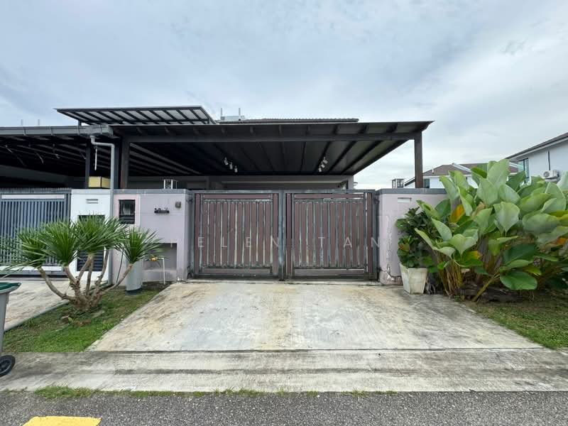2-storey Terraced House for Sale in Johor Bahru (Johor) - Helen Tan - Exterior - PropertyGuru.com.my