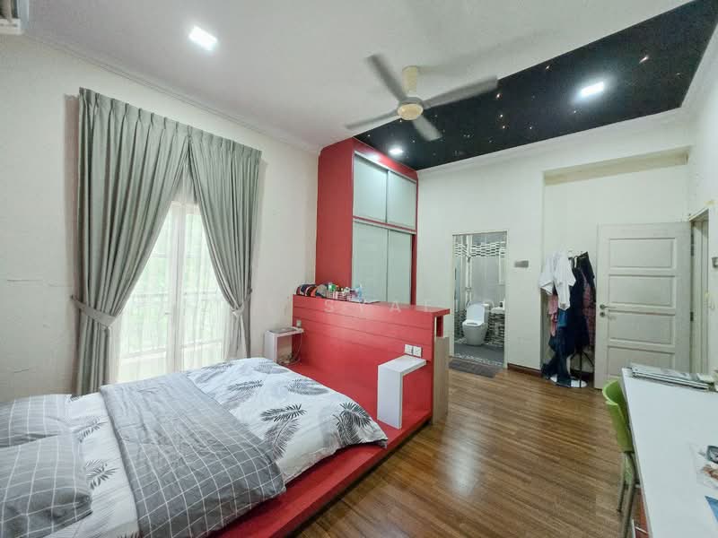 Rumah Banglo untuk Dijual di Seksyen 8 (Shah Alam) - Zul Syafiq - Bedroom - PropertyGuru.com.my