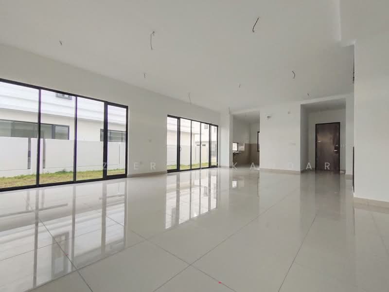Rumah Berkembar untuk Dijual di Elmina (Shah Alam) - Shaziery Iskandar - Living Room - PropertyGuru.com.my