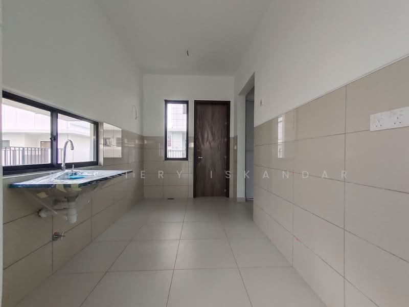 Rumah Berkembar untuk Dijual di Elmina (Shah Alam) - Shaziery Iskandar - Kitchen - PropertyGuru.com.my