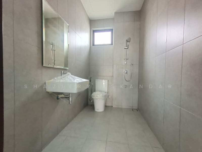 Rumah Berkembar untuk Dijual di Elmina (Shah Alam) - Shaziery Iskandar - Bathroom - PropertyGuru.com.my