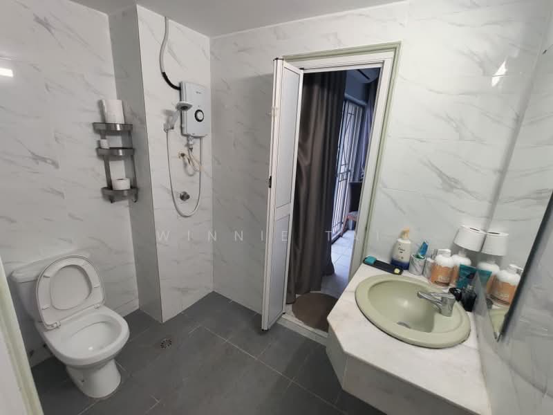 Pangsapuri untuk Dijual di Midah Heights Condominium - Winnie Tai - Bathroom - PropertyGuru.com.my