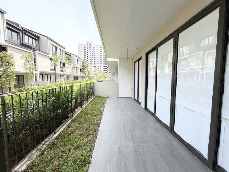 3-storey Terraced House for Sale in Taman Bukit Serdang (Seri Kembangan) - Lewis Tam - PropertyGuru.com.my