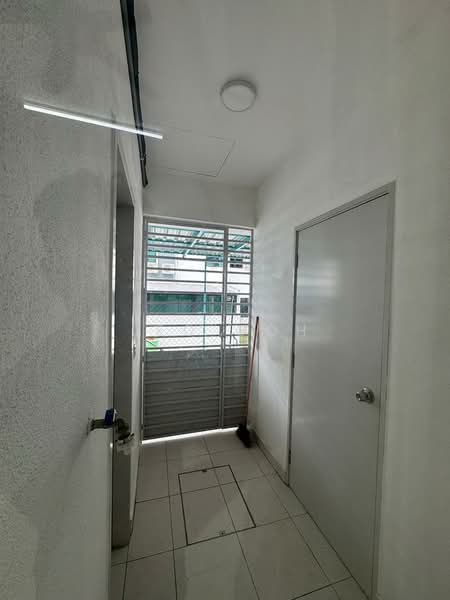 Rumah Teres 2 Tingkat untuk Disewa di Bukit Kepayang (Negeri Sembilan) - Leo Goh - Entrance - PropertyGuru.com.my