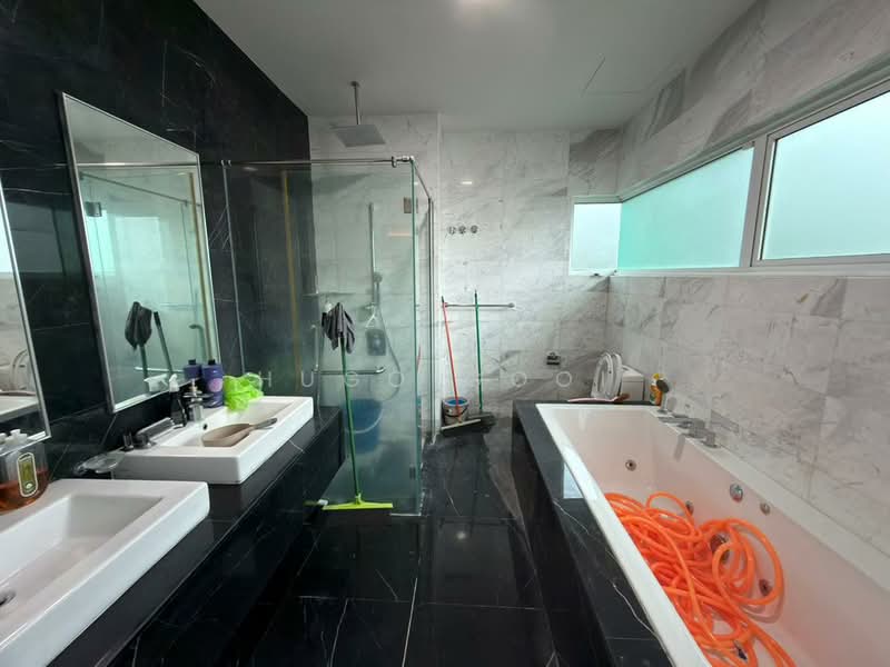 Rumah Banglo untuk Disewa di Cheras (Selangor) - Hugo Gooi - Bathroom - PropertyGuru.com.my