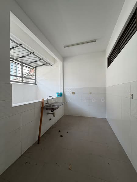 Rumah Teres 2 Tingkat untuk Dijual di Denai Alam (Shah Alam) - Alicia Soo - Kitchen - PropertyGuru.com.my