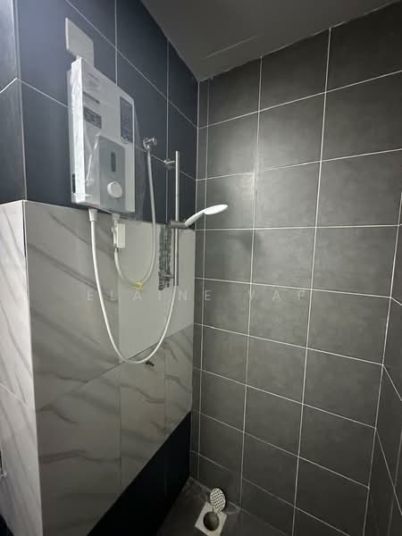 Servis Apartment untuk Dijual di The Zizz @ Damansara North - Elaine Yap - Bathroom - PropertyGuru.com.my