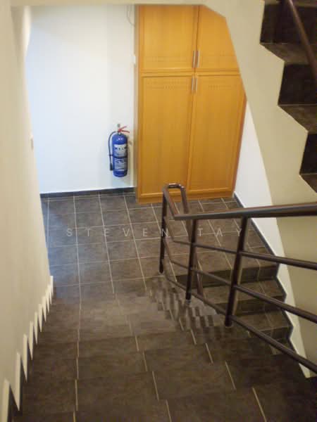 Kedai untuk Dijual di Taman Damai Mewah (Kajang) - Steven Tay - Corridor - PropertyGuru.com.my