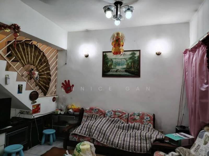 Rumah Teres 2 Tingkat untuk Dijual di Taman Desa Cemerlang (Ulu Tiram) - Bernice Gan - PropertyGuru.com.my