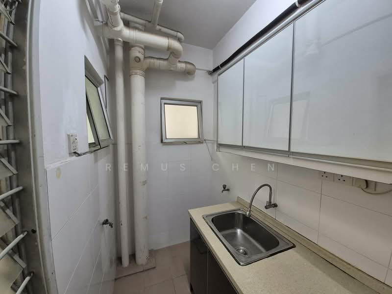 Kondominium untuk Disewa di Pelangi Damansara - Remus Chen - Kitchen - PropertyGuru.com.my