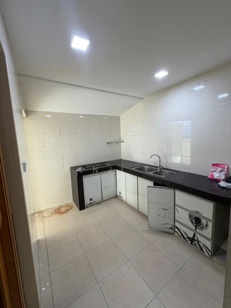 Rumah Teres 2 Tingkat untuk Dijual di Bandar Menjalara (Kuala Lumpur) - Kenji Ti - Kitchen - PropertyGuru.com.my