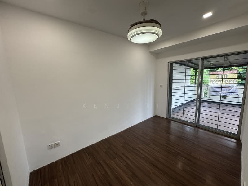 For Sale - Bandar Menjalara