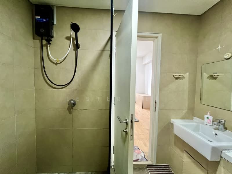 Servis Apartment untuk Disewa di Radia Residences - Lester Lee - Bathroom - PropertyGuru.com.my