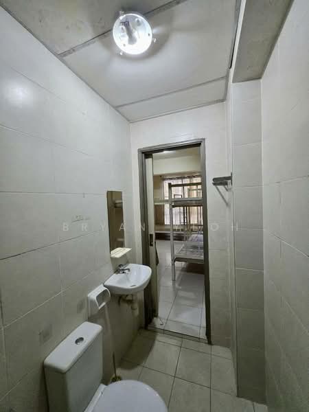 Apartment for Sale at Radius Residence - Bryan Yeoh - Bathroom - PropertyGuru.com.my