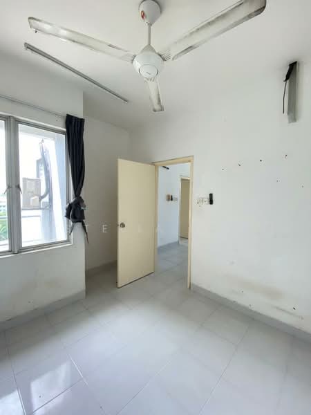 Kondominium untuk Dijual di Cyberia Crescent 1 - Stella Foo - Interior - PropertyGuru.com.my