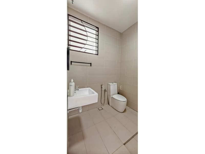 2-storey Terraced House for Sale in Bandar Sri Sendayan (Negeri Sembilan) - KL See - Bathroom - PropertyGuru.com.my