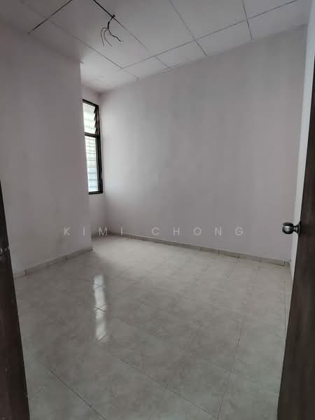 1-storey Terraced House for Sale in Taman Dato Demang (Seri Kembangan) - Kimi Chong - PropertyGuru.com.my