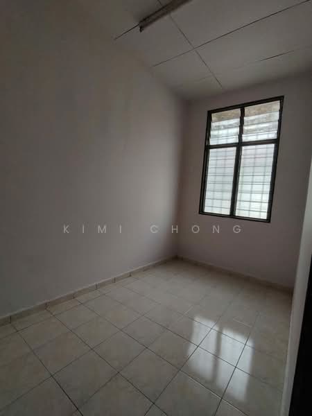 1-storey Terraced House for Sale in Taman Dato Demang (Seri Kembangan) - Kimi Chong - PropertyGuru.com.my