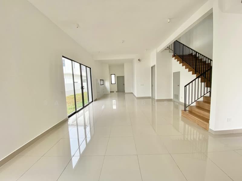 Semi-Detached House for Rent in Cyber 10 (Cyberjaya) - Salawati Busro - Living Room - PropertyGuru.com.my