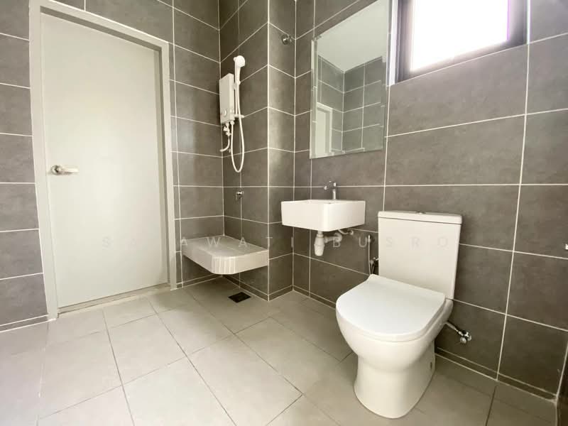 Semi-Detached House for Rent in Cyber 10 (Cyberjaya) - Salawati Busro - Bathroom - PropertyGuru.com.my