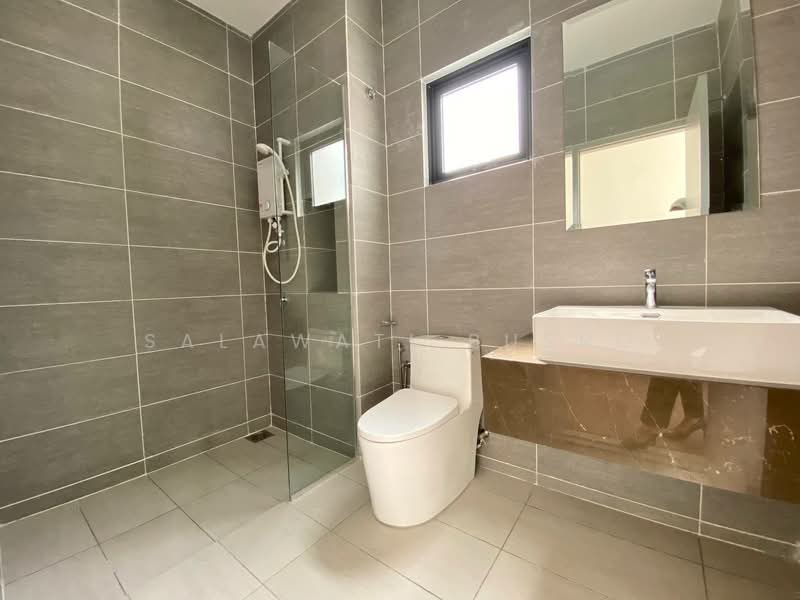 Semi-Detached House for Rent in Cyber 10 (Cyberjaya) - Salawati Busro - Bathroom - PropertyGuru.com.my