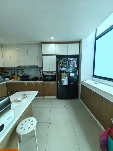 Condominium for Sale at KM1 West - Mak Oliver - Kitchen - PropertyGuru.com.my